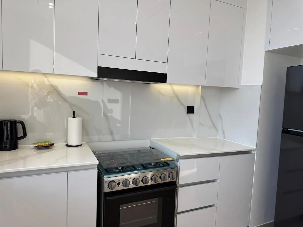 Ashri Hh Spacious Apartment In Jvc, Binghatti Luna Dubai 0*,