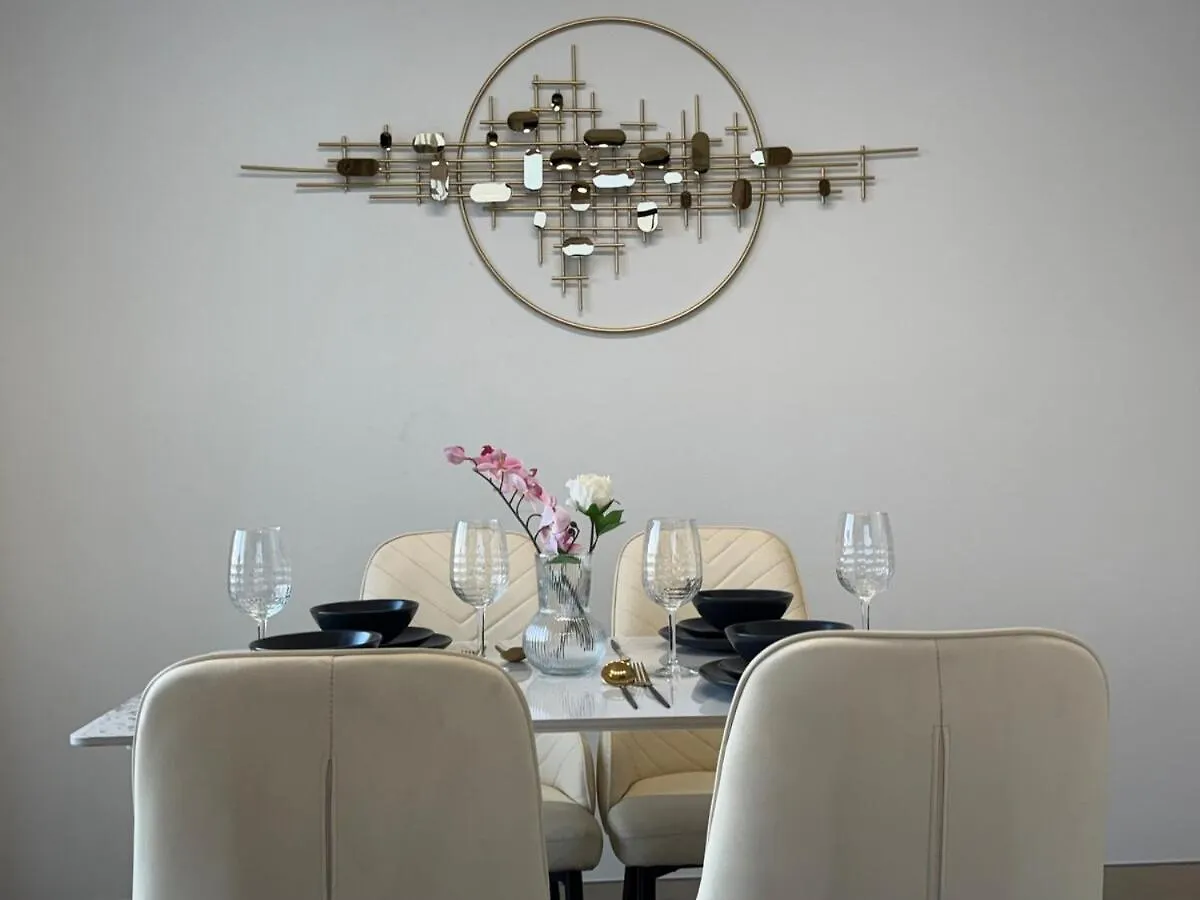 Ashri Hh Spacious Apartment In Jvc, Binghatti Luna Dubai