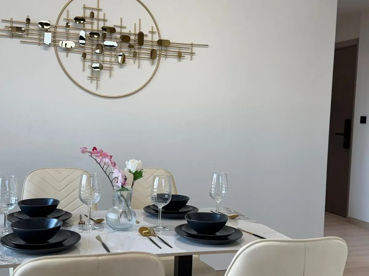 Ashri Hh Spacious Apartment In Jvc, Binghatti Luna Dubai United Arab Emirates