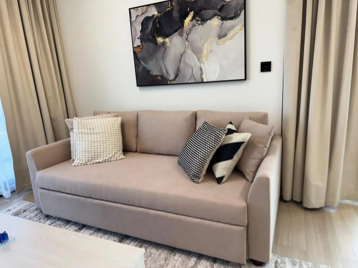 Ashri Hh Spacious Apartment In Jvc, Binghatti Luna Dubai United Arab Emirates